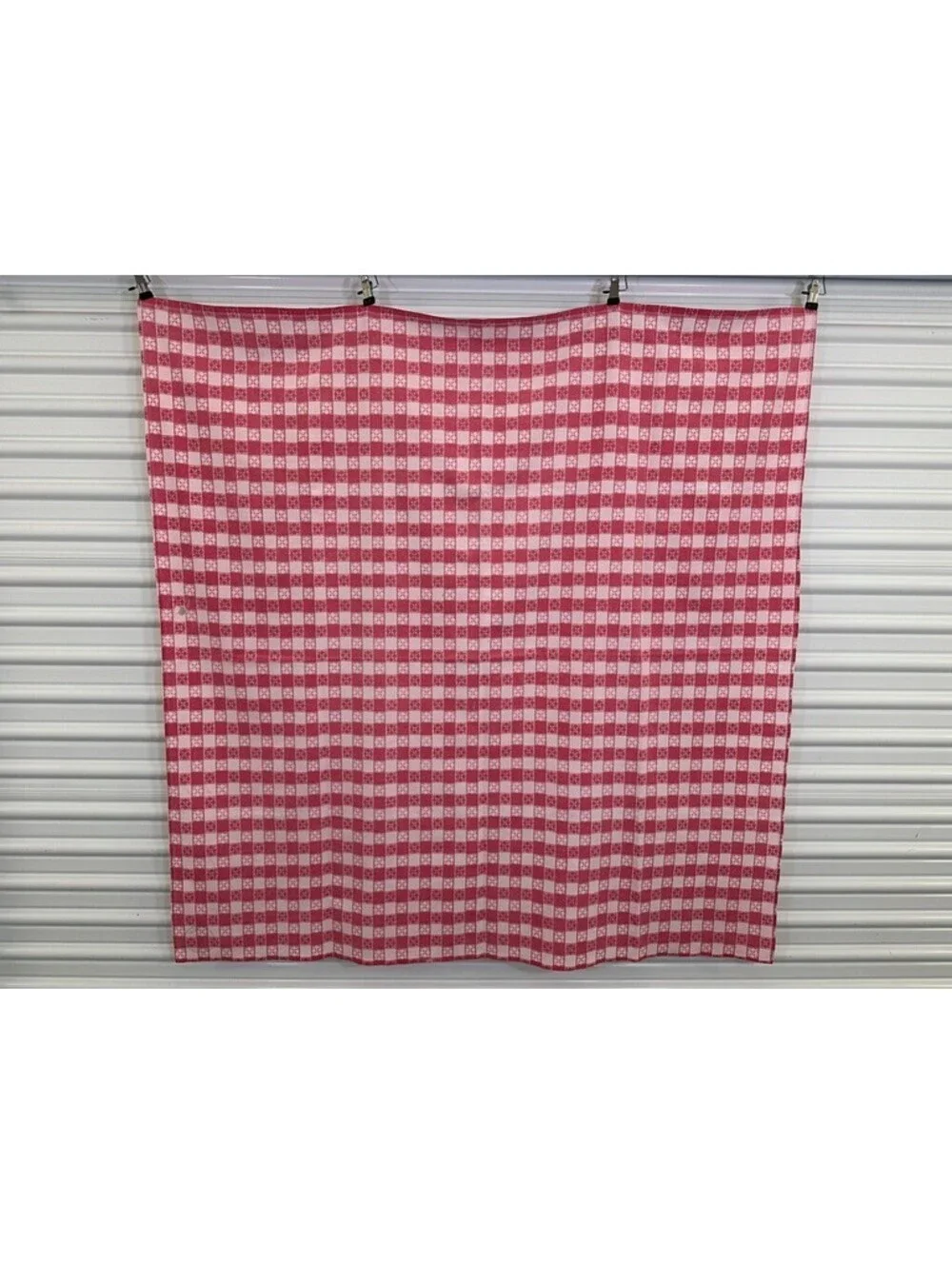 4 Vintage Commercial Use Tablecloths Red White Flower Leaves